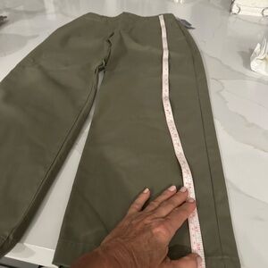 Brand New Ladies Cherokee slacks size 6 green